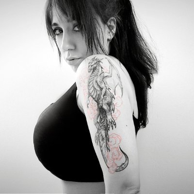 JeidoVic's profile picture. 𝕍.

𝕰𝖘𝖈𝖗𝖎𝖙𝖔𝖗𝖆 ~ 𝔇𝔯𝔞𝔤𝔬𝔫𝔥𝔢𝔞𝔯𝔱 

𝔗𝔦𝔫𝔱𝔞, 𝔰𝔞𝔫𝔤𝔯𝔢 𝔶 𝔩𝔲𝔠𝔥𝔞