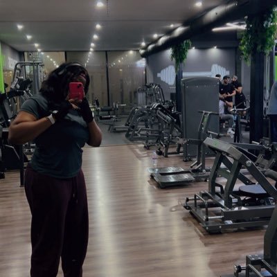 fly_baee's profile picture. Christian✝️. Doctor👩🏽‍⚕️.