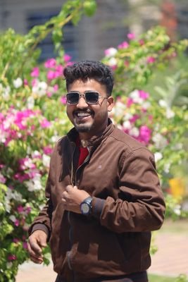 vinodyadav42777's profile picture. 