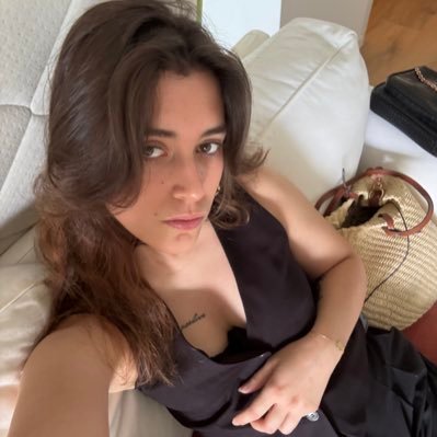 leiloupecoste's profile picture. 