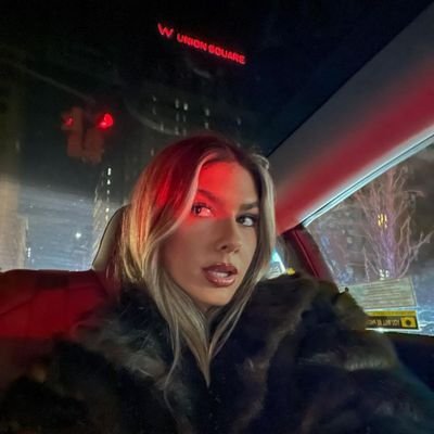 vanessaengman1's profile picture. I am Special 🌹
Entrepreneur 
🌟Believe in yourself
 🔶My life,my rules 
🔶Dare to dream big