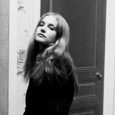 bridshead's profile picture. Smell like gardenias wild at your feet