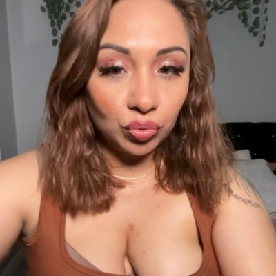 RaquelL0ve's profile picture. WEST COAST ❤️‍🔥🇲🇽🇺🇸 Live streaming performer - Fan Page Only No DM ✖️ 🔗 Telegram updates. 🔽