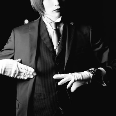 shin_art00ss's profile picture. Artless 作詞作曲をする人。 平和と音楽をお届けします。Surrealist, Ambient,Soundscape,Nostalgic Music, dilettante, バンドを辞めて芸術と音楽に向き合う日々 ミニアルバム「原罪とヒト」 https://t.co/pQCSnrwQxe