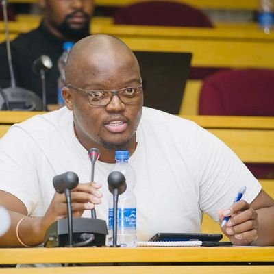 MolateloRacheku's profile picture. Politics and IR 🎓||Co-Founder&Director of The African Youth Advisory Network||Current Affairs Commentator || Baker|| Award-Winnning BRICS+ writer ||