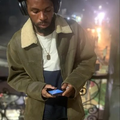 ZoaAndre80374's profile picture. 