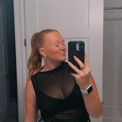 lizroemer_'s profile picture. 