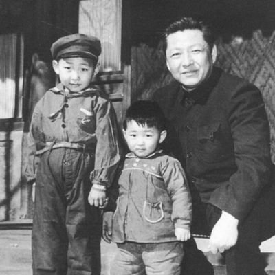 NatureAndEnvir1's profile picture. Si tu no fueras tan   Americano, él no sería tan Ruso.  K.V.