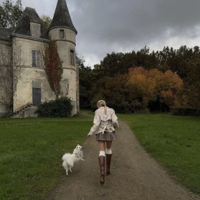 Catherine88616's profile picture. No matter when or where, she firmly believes that true freedom is being the master of her own life and deciding her own destiny