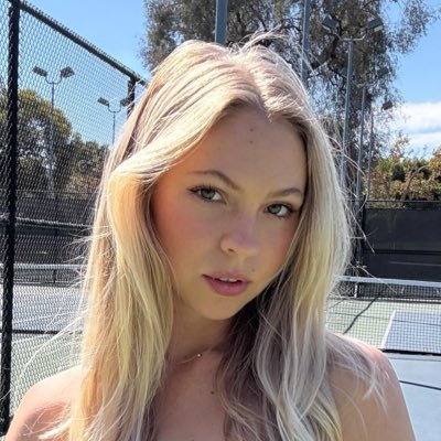 SummerlvScott's profile picture. summer lang daughter of @emmaloveswade and @wadelovesemma married to the love of my life @Herofromusa daughter @CassielovesRoy