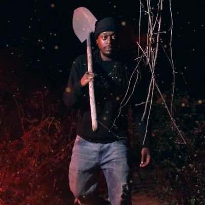Sing/Rapper from Saint Louis 🖤  Old Twitter got hacked 😒