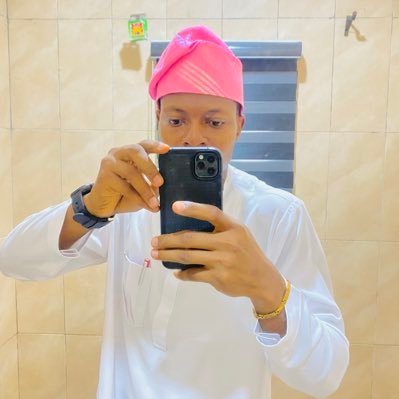 emmieudofia's profile picture. little by little