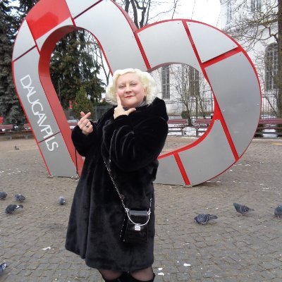 AmiSkywalker's profile picture. Politologs. Sievietes prāts, kas lūkojas caur skaistumu - šāda kombinācija ir sastopama samērā reti. /Mario Pjuzo/