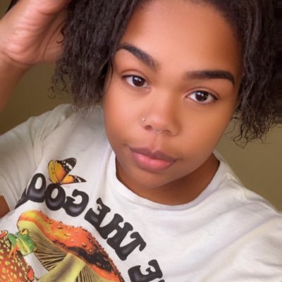 oneWOMANtribe's profile picture. Aqua/Pisces Cusp. Moon/Rising - x2 Virgo . living my best life in my own personal jungle 🌱