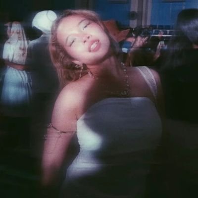 ririya___'s profile picture. just dancing in the dark
literally...i lurk