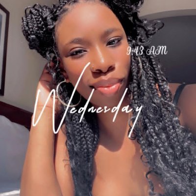 _young_ag's profile picture. Yea I'm in my bag but they're in my bag too 👭🏽👩🏾‍🍼💜💞💜 2/20 Bae like Rih Rih🌻🫧🐘BaelynnsMama #MommyQueen™️ #SelfTaughtSculptingNailTech #ForeverAHusky