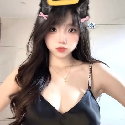 Averyvdoman's profile picture. 官方福利飞机群   https://t.co/sIGj809EUF