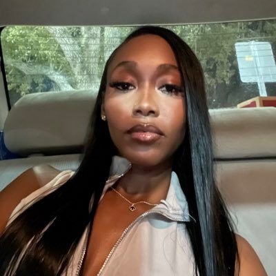 gabriellenisee's profile picture. IG gabriellenise_