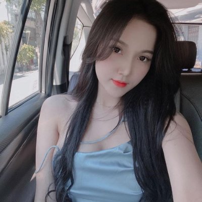 NhaKim42916's profile picture. 