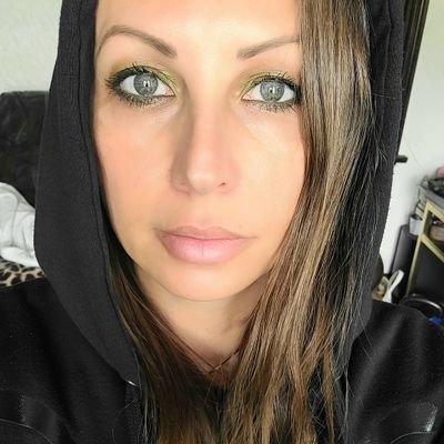 candy_rup_otti's profile picture. Native American/Italian/Irish Republican who loves America and 3xTrump voter! I love our immigrants, my paternal grandparents are 2 of them!🇺🇸✝️ I 🚫🤖