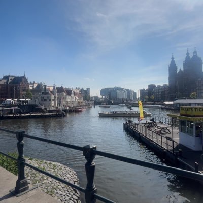 rrtwonine's profile picture. 