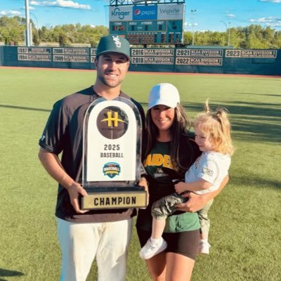 Coach_Chiero's profile picture. Follower of Christ | Husband | Father | Associate Head Coach / Hitting Coach @WSURaidergang