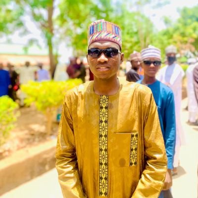 YusufisaMuham11's profile picture. Love all.. Hatred non.......