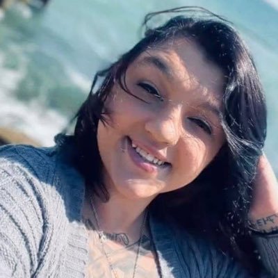 SarahWhite2928's profile picture. 