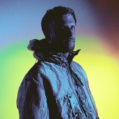 SphericalWaver's profile picture. Helping innovative businesses grow with design & research. 
15+ years experience in (motion) design & branding.
Co-founded Spherical Waves. Digital artist.