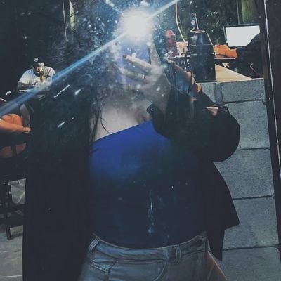 claraavzj's profile picture. se Deus não existisse, seria preciso inventa-lo