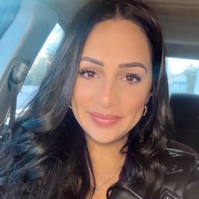 meenah34's profile picture. 1st grade teacher 🍎📚 | Mama of 2 boys 🫶🏼 | Good vibes✨| Cashapp: $AmeenahIssa