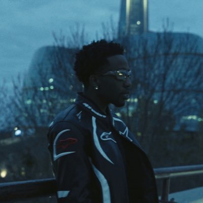 azanti_fsn's profile picture. SKYFALL OUT NOW ON ALL PLATFORMS🪂🌹