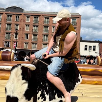 NoahVaughann's profile picture. i tweet about reality tv |and other random garbage 🗑️🤠