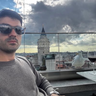 tyrannoZaur_rex's profile picture. gəlirəm, düş