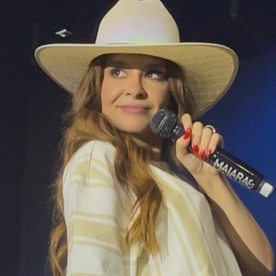 xjessicaruiva's profile picture. “Oi Jessica ruiva, aqui é a Maiara… a gente ama você, viu! beijos” 🤍