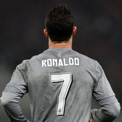 maj_e67's profile picture. وتَوَلَّنِي فِيمَنْ تَوَلَّيْت .. الماضي لك وبكرا لك وبعده لك #CR7