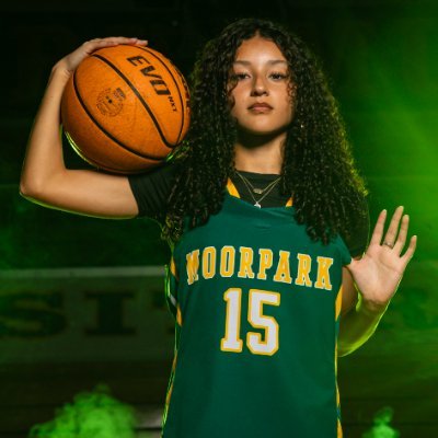 AubreyB_2028's profile picture. PG/SG, 5'3 Moorpark High School C/O 2028