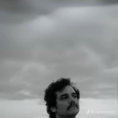 mukkybrain's profile picture. Building in Web3, living on-chain