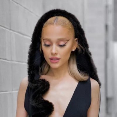 eternalsunsheni's profile picture. irl oomfs stay away