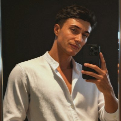 pmrgex's profile picture. 