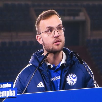 alexwl97's profile picture. Finanz- & Strategie-Analysen zu Schalke 04 | Zahlen, Transparenz, Fakten |  CEO @ Connect Earth | Dauerkarte Block P seit 2001