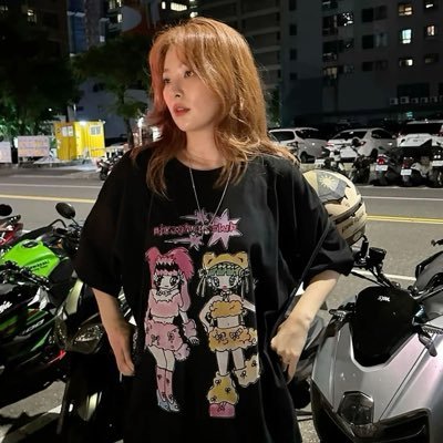 bbearsmark's profile picture. 99 | ⛈️