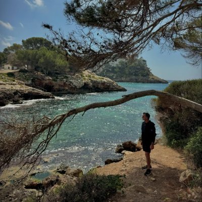 __7hollis__'s profile picture. Ex-Goldman Sachs analyst, CFA & FRM. I post daily market charts, insights & my top stock picks. Follow me to track what I’m watching.