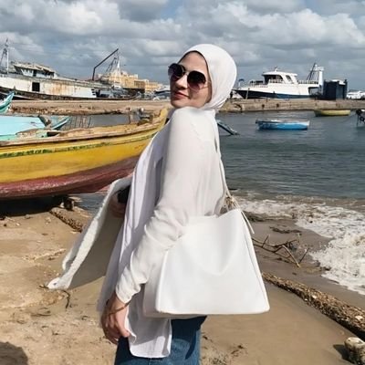 basant__h's profile picture. لا الدرُب واضح/ولا قلبي دليلي♡