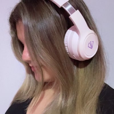 allison_pazos's profile picture. walking together always 💎