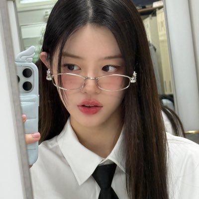 minjjongz's profile picture. jay ✩ minju