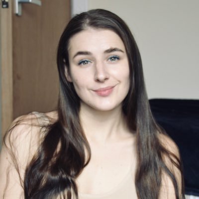 liz_poli's profile picture. 