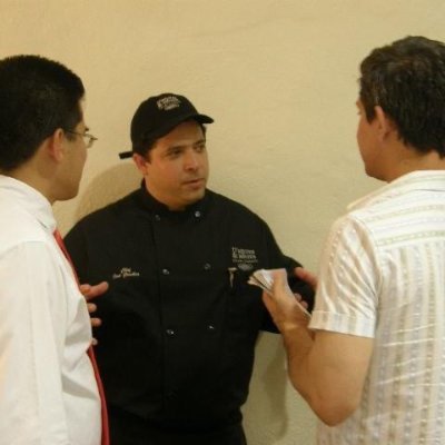 Joel33296977589's profile picture. Chef & Hospitality Executive | 27 años creando experiencias | GM en hoteles y restaurantes de lujo | Amante del fuego, la música y el servicio con propósito