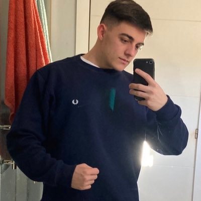 joSSeu__'s profile picture. Católico, nada más. Boia chi molla. @seu_es⚔️