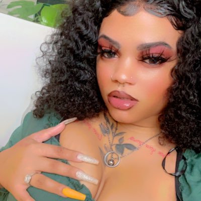 EveesBayou's profile picture. “Wise instruction is like a costly gem. It turns the impossible into success” Proverbs 17:8✨ | ♒️ | Sonography Student🩻🤰🏽 |